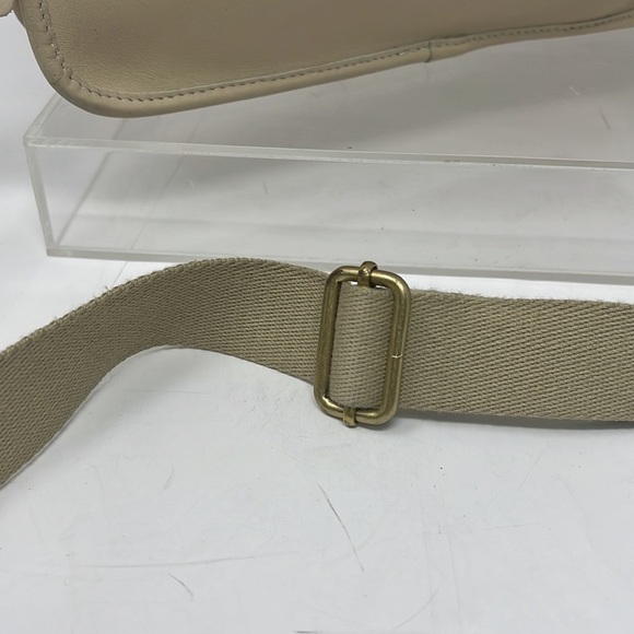 Coach Legacy Vintage 038-007 Cream Bone Zip Top Detachable Crossbody Clutch Bag - Picture 4 of 16